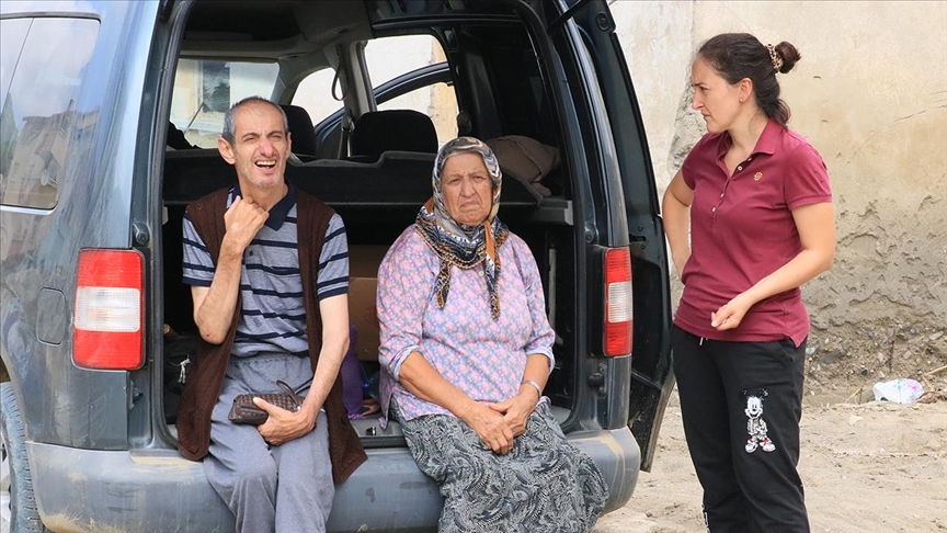 Selden kızı, torunu ve engelli oğluyla kurtulan kadın yaşadıkları korkuyu unutamıyor