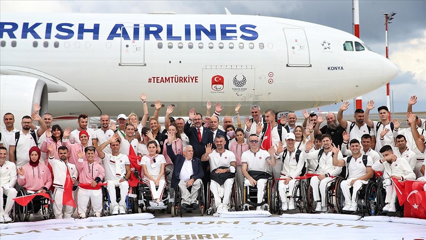 Bakan Kasapoğlu 2020 Tokyo Paralimpik Oyunları'na katılacak milli sporcuları uğurladı
