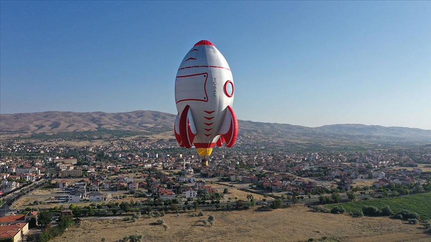 'Uluslararası 2. Kapadokya Balon Festivali' için Nevşehir'de üretilen 'roket balon'un test uçuşu yapıldı