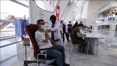 Turkey administers over 90.4M COVID-19 jabs so far