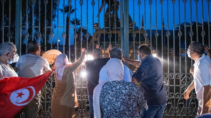 Ennahda expresses deep concern over Tunisia's future