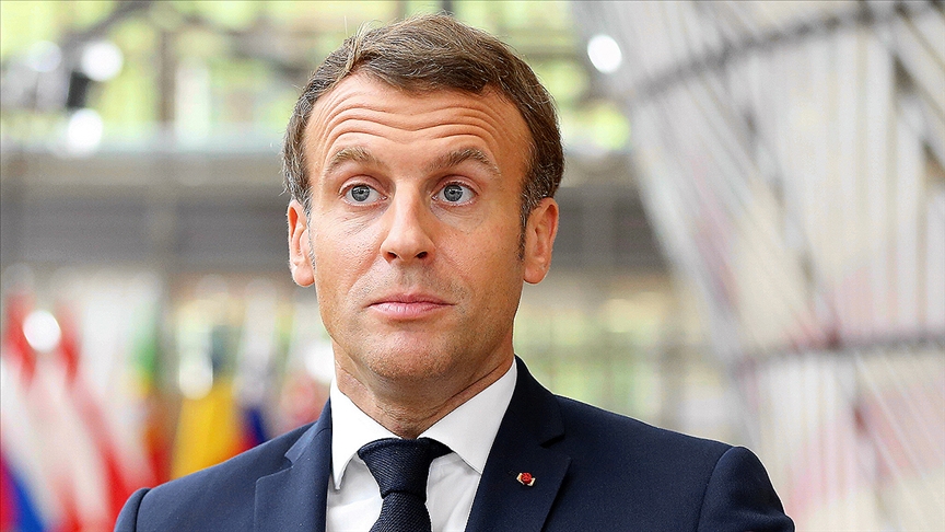 Fransada Cumhurbaşkanı Macronun Kovid-19 aşı tarihi tartışmalara neden oldu