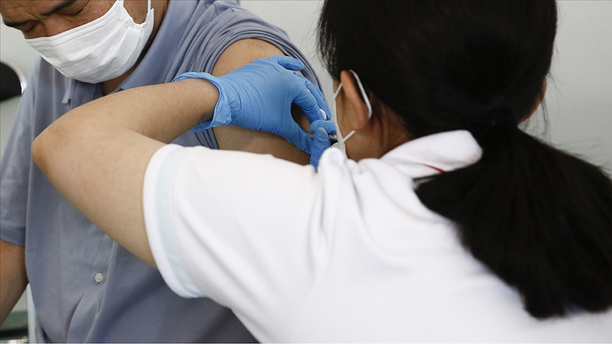 Japonya, 1,63 milyon doz Moderna aşısının kullanımını durdurma kararı aldı