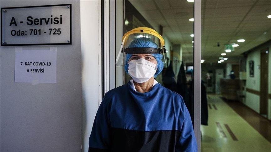 Суточный прирост смертности из-за коронавируса в Турции составил 257