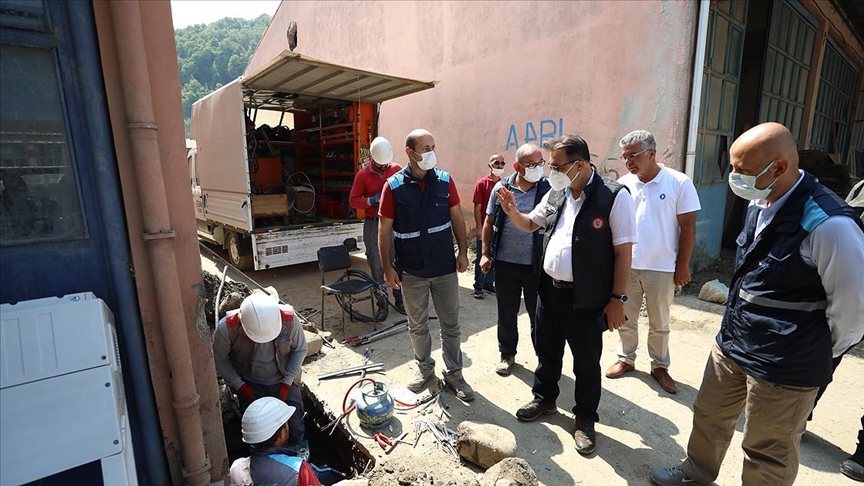 Enerji ve Tabii Kaynaklar Bakanı Dönmez Ayancık'ta incelemelerde bulundu