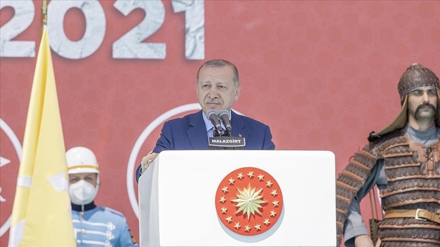 Glorious past, stable environment spur Turkey to reach the top: President