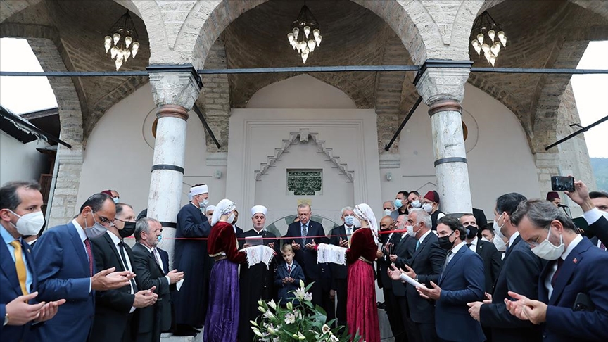 Kavazović: Neće nas pokolebati ružne riječi nevaljalih ljudi, koje o sebi slušamo ovih dana