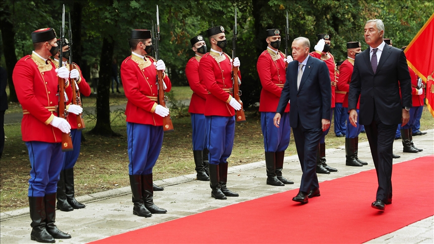 Crna Gora: Turski predsjednik Erdogan stigao na Cetinje, dočekan uz najviše državne počasti