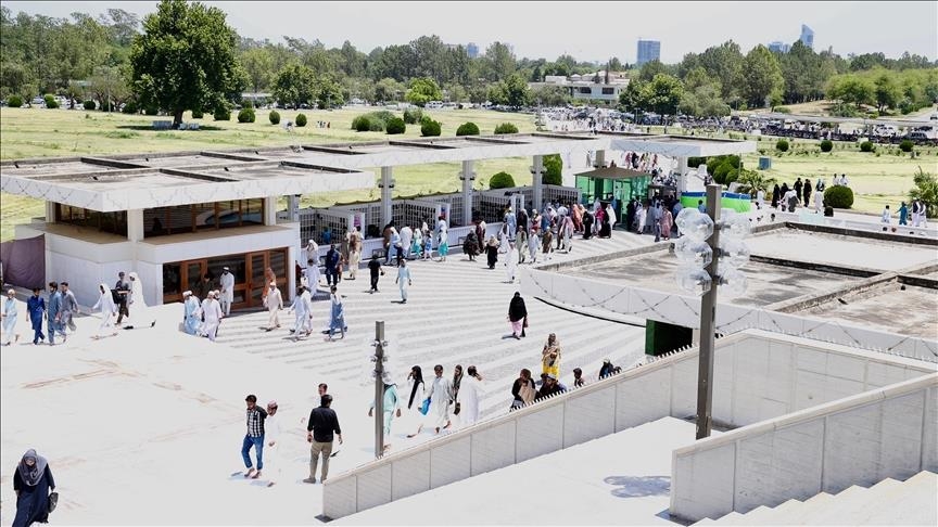 حكم طالبان لأفغانستان يجلب "الفرص والتحديات" لباكستان (تقرير)