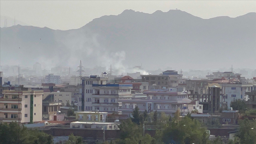 Afganistanın başkenti Kabilde havalimanı yakınında şiddetli patlama meydana geldi
