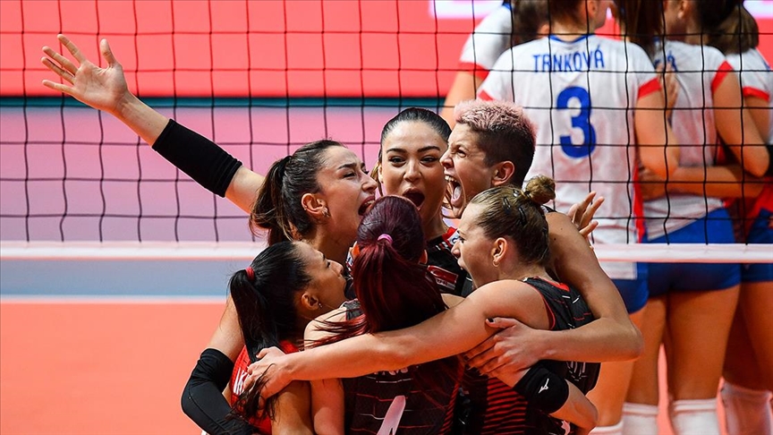 A Milli Kadın Voleybol Takımı 2021 Avrupa Şampiyonasında çeyrek finale yükseldi