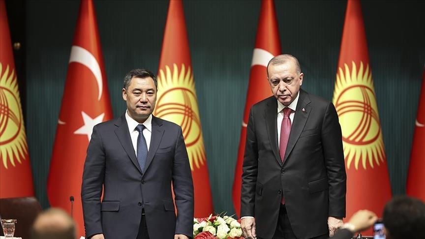 Erdogan s’entretient avec son homologue kirghize, Sadyr Japarov