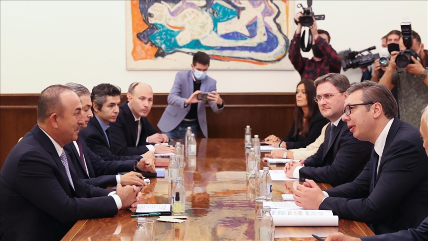 Dışişleri Bakanı Çavuşoğlu, Sırbistan Cumhurbaşkanı Vucic tarafından kabul edildi