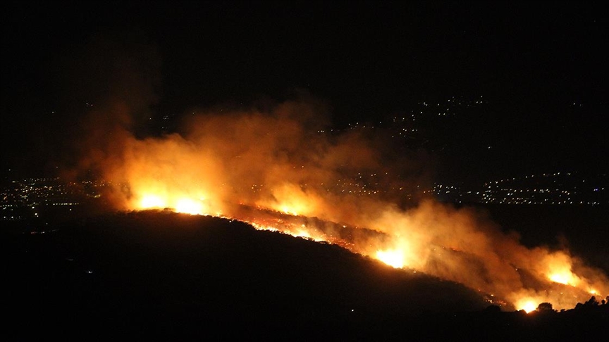 Manisanın Kula ilçesindeki orman yangını kontrol altına alındı