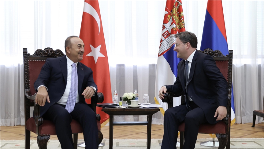 Cavusoglu se u Beogradu sastao s ministrom vanjskih poslova Srbije Selakovićem