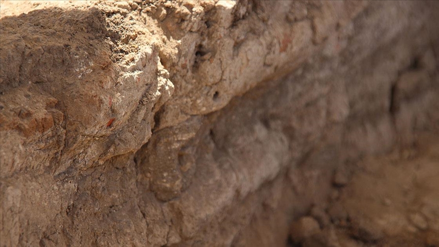 Çatalhöyük 9 bin yıl öncesine ait yeni izler sunmaya devam ediyor