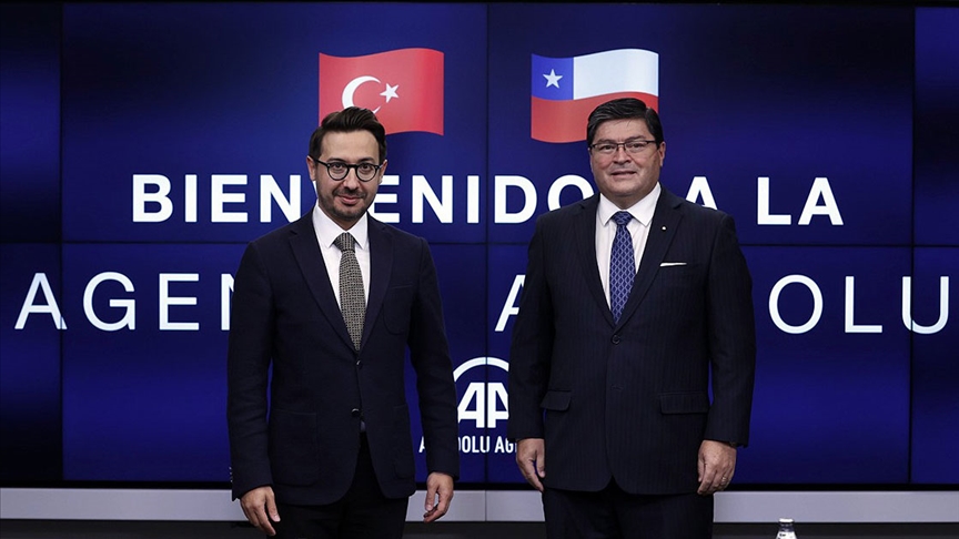 Şili'nin Ankara Büyükelçisi Castro AA'yı ziyaret etti
