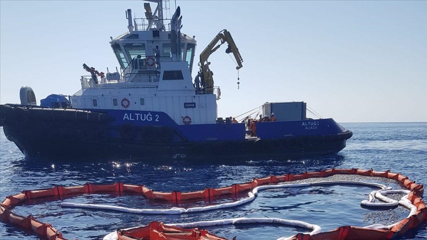 Bakan Karaismailoğlu: Akdeniz'de Suriye kaynaklı petrol sızıntısına bağlı kirlilik için harekete geçtik