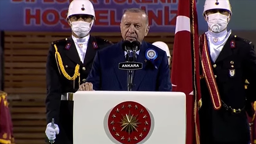 CANLI: Cumhurbaşkanı Erdoğan: Tarihi şahsiyetlerimiz ve  zaferlerimiz arasında ayrım yapmıyoruz