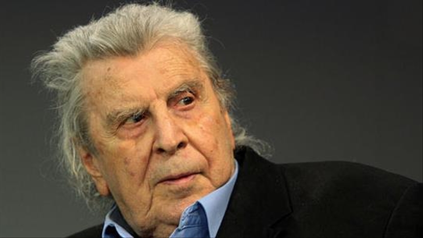 Greek composer Mikis Theodorakis dies at 96
