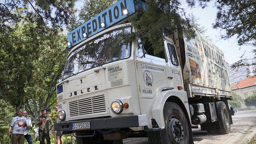 Polonyalı dağcıları 50 yıldır Himalayalar'a taşıyan Jelcz kamyonu tekrar Türkiye'de