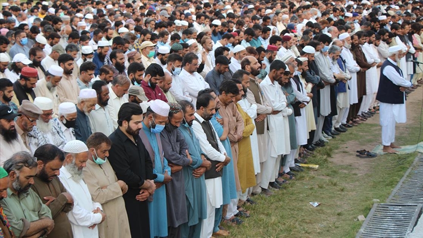 Pakistanda Keşmirli lider Geylani için gıyabi cenaze namazı kılındı