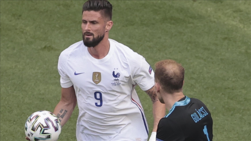 Napadač Milana Olivier Giroud pozitivan na koronavirus