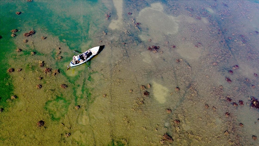Suğla Gölü mevsimsel kuraklık nedeniyle zor günler yaşıyor