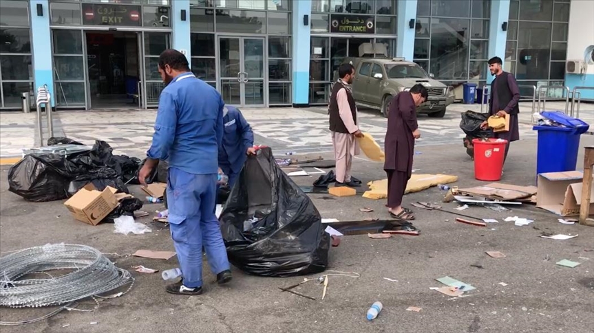 Afganistan'ın Hamid Karzai Uluslararası Havalimanı yarınki iç hat uçuşlarına hazırlanıyor