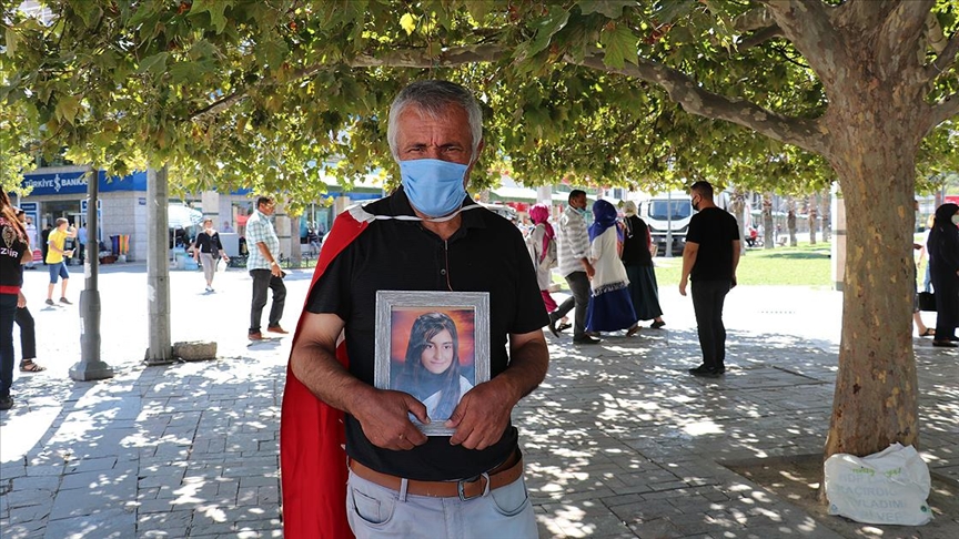İzmir'de evlat nöbeti tutan baba Ankara'ya yürümek istiyor