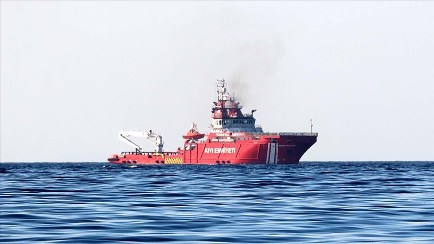 Nene Hatun Acil Müdahale Gemisi, Akdenizde Suriye kaynaklı petrol sızıntısına ilişkin temizlik çalışmasına başladı