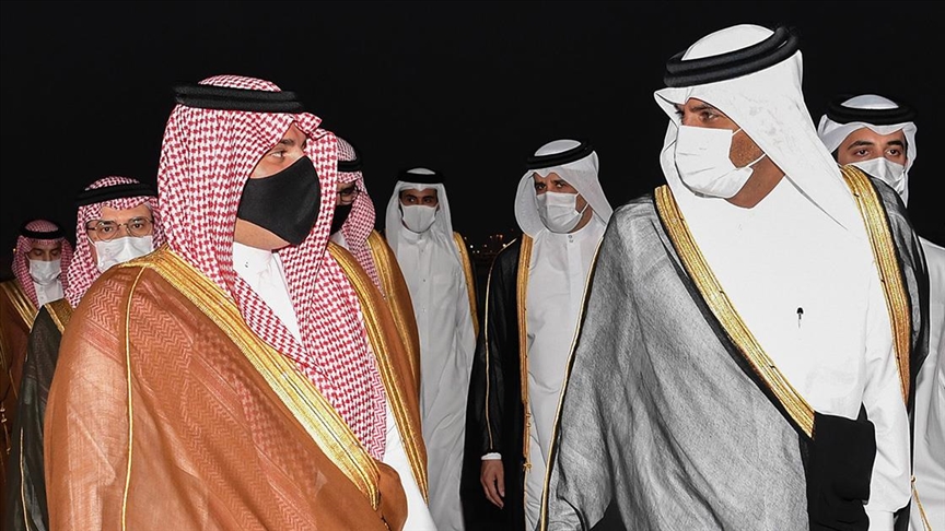 قادما من العراق.. وزير الداخلية السعودي يبدأ زيارة إلى قطر