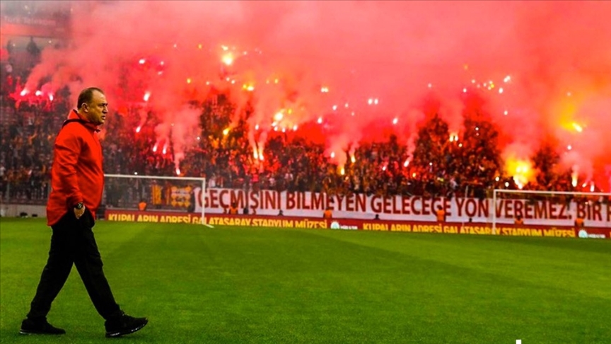 Galatasaray Kulübünden Fatih Terime doğum günü kutlaması