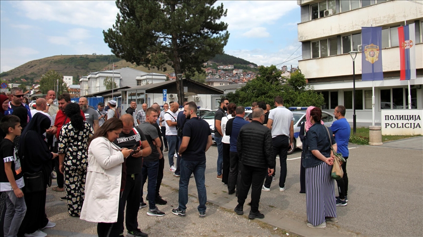 Protesti zbog saslušanja učiteljice u Novom Pazaru: To je zastrašivanje ljudi