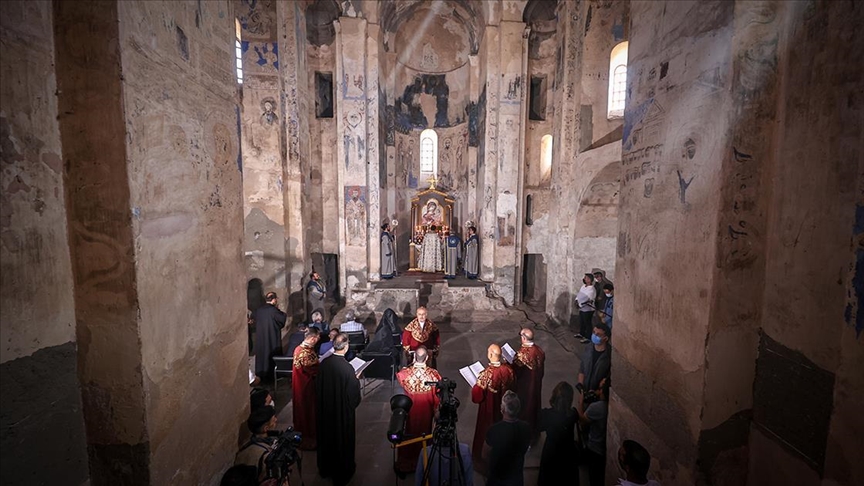 1,100-year-old Armenian church in Turkey holds 9th holy mass since reopening