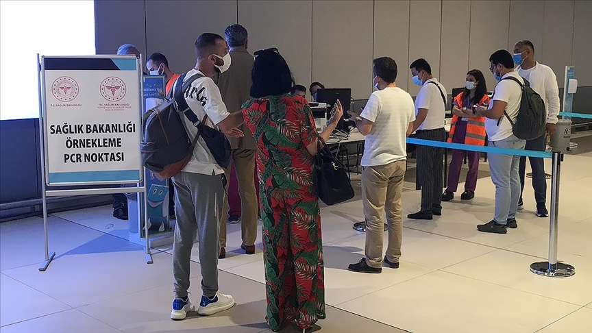 Kktc Ye Girislerde Bugunden Itibaren Qr Kodu Istenecek