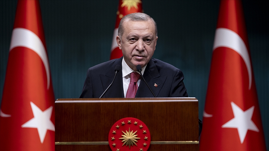 CANLI- Cumhurbaşkanı Erdoğan: Milli gelirimizi Orta Vadeli Program dönemi sonunda 1 trilyon dolar seviyesine taşıyacağız