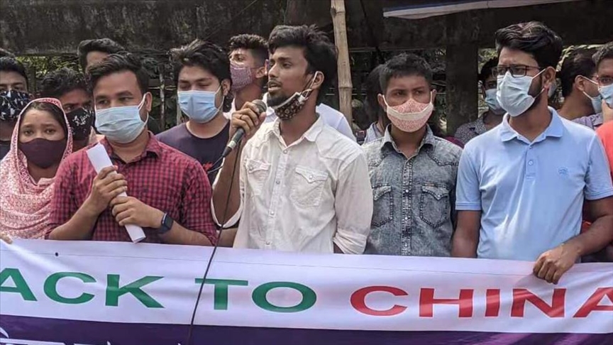 Bangladeshi university students demand to resume studies in China