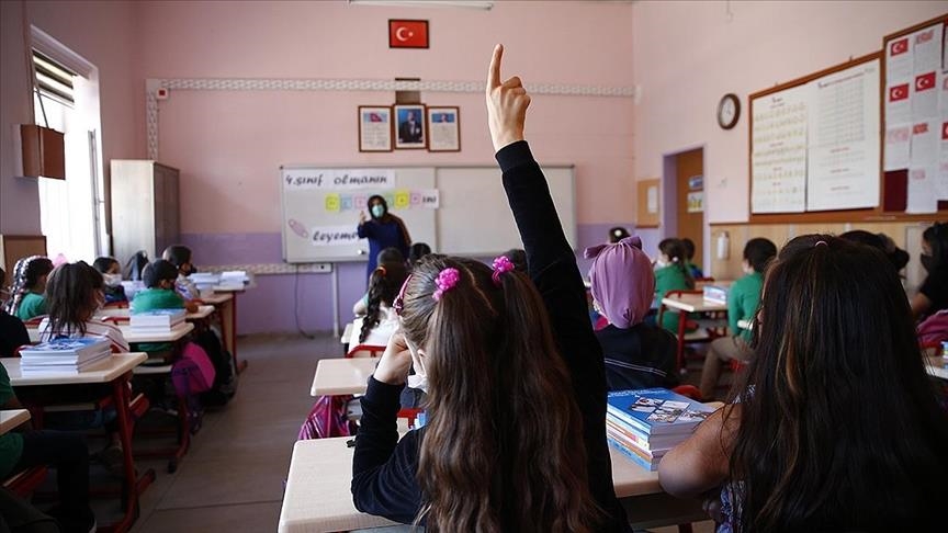 Schools reopen in Turkey amid coronavirus measures