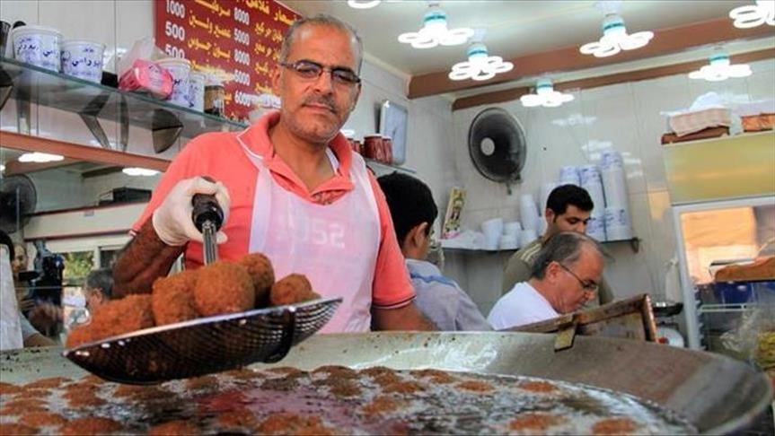 لبنان.. أزمة الوقود تطيح بالمطاعم والمقاهي (تقرير)