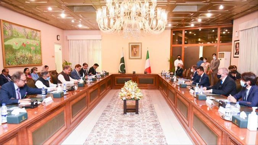 Italy's foreign minister discusses situation in Afghanistan with Pakistani leaders