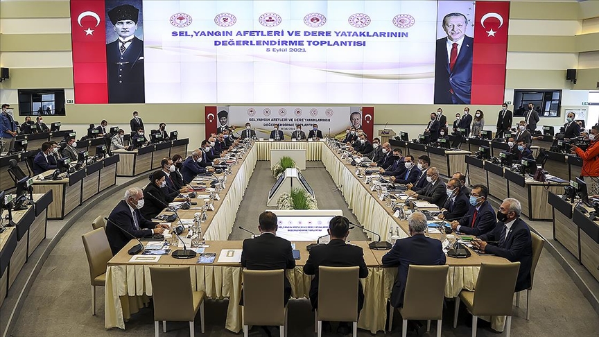 Sel, Yangın Afetleri ve Dere Yataklarının Değerlendirme Toplantısı 6 bakanın katılımıyla yapıldı