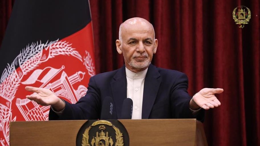 El expresidente de Afganistán se disculpa por haber huido ante la llegada de los talibanes a Kabul