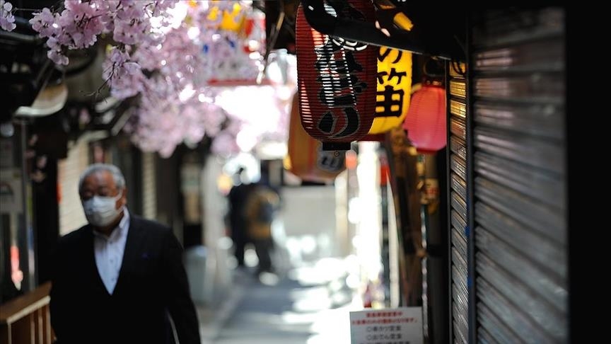 Japonia kërkon zgjidhje për të rritur kapacitetin e shtretërve për të prekurit me COVID-19