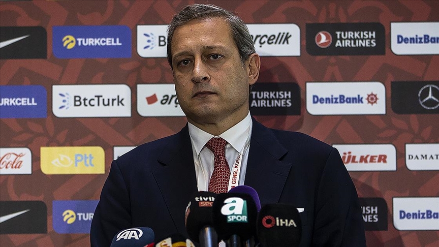 Galatasaray Başkanı Elmas: Milli takıma Fatih Terimin istenmesi durumunda böyle bir şeye asla izin vermeyiz