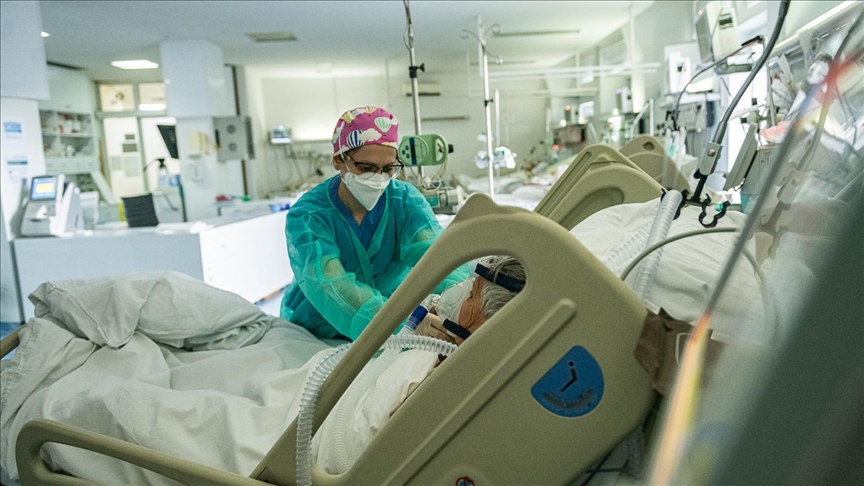 Više od 3.000 hospitalizovanih zbog koronavirusa u Srbiji