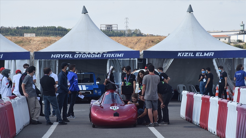 TEKNOFEST kapsamında Robotaksi Binek Otonom Yarışması başladı