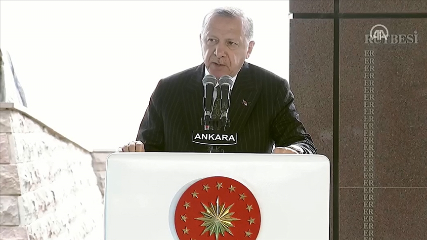 Cumhurbaşkanı Erdoğan: Milli iradenin gücü önünde duramayacağı gerçeğini cümle aleme gösterdik