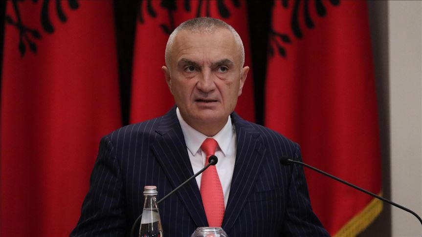 Presidenti Meta dekreton emërimin e ministrave të kabinetit të ri qeveritar