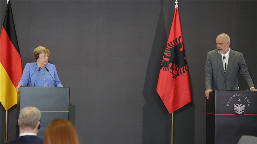 Merkel: Shqipëria dhe Maqedonia e Veriut i kanë përmbushur kushtet për të nisur negociatat